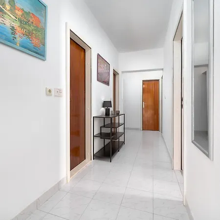 Apartmán Spacious 2 Bedroom With Private Parking Hvar Town